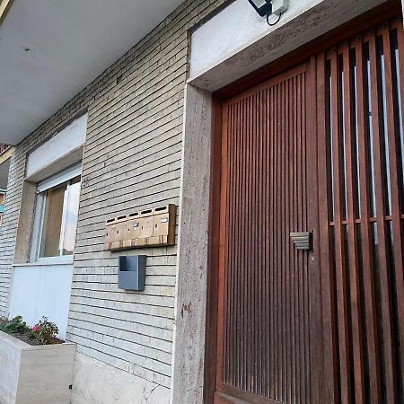 Right Bank House Villa Imperia Exterior foto