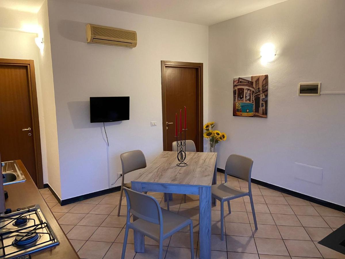Right Bank House Villa Imperia Exterior foto